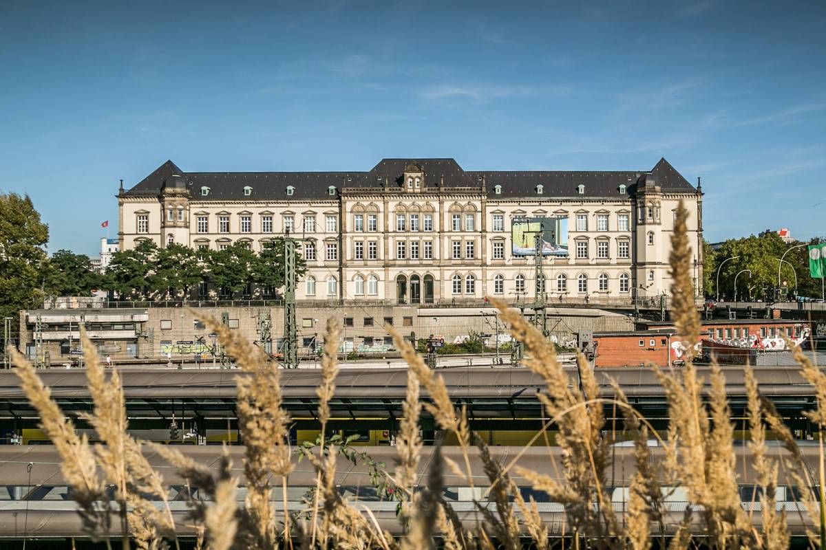 Museum Für Kunst Und Gewerbe Jobs www.sprinkenhof.de